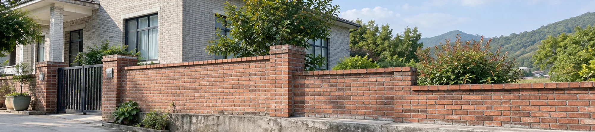 Illustration: Exterior Wall Efflorescence Remover application scene banner